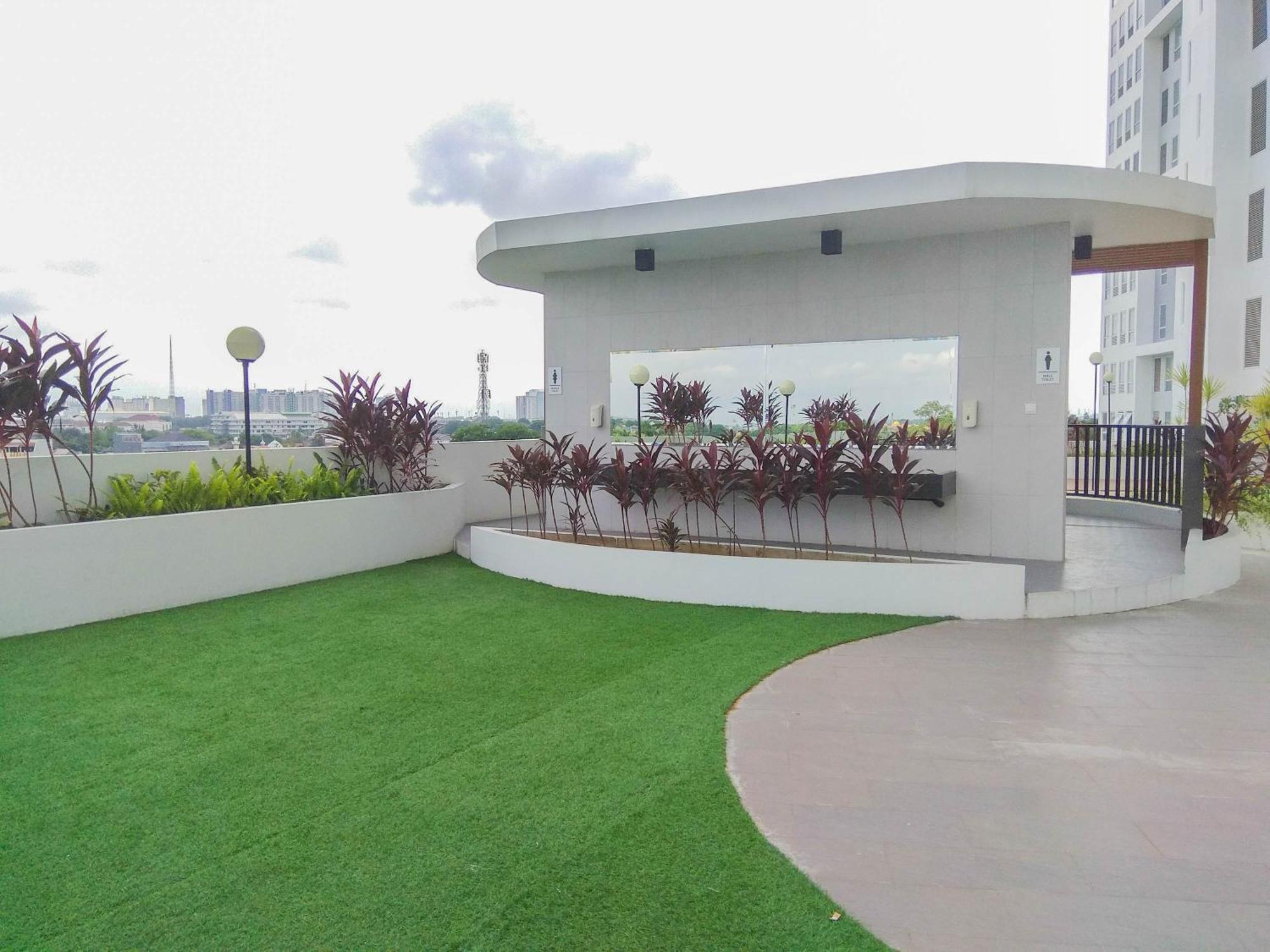 Cozy And Tranquil Patraland Urbano By Travelio Bekasi