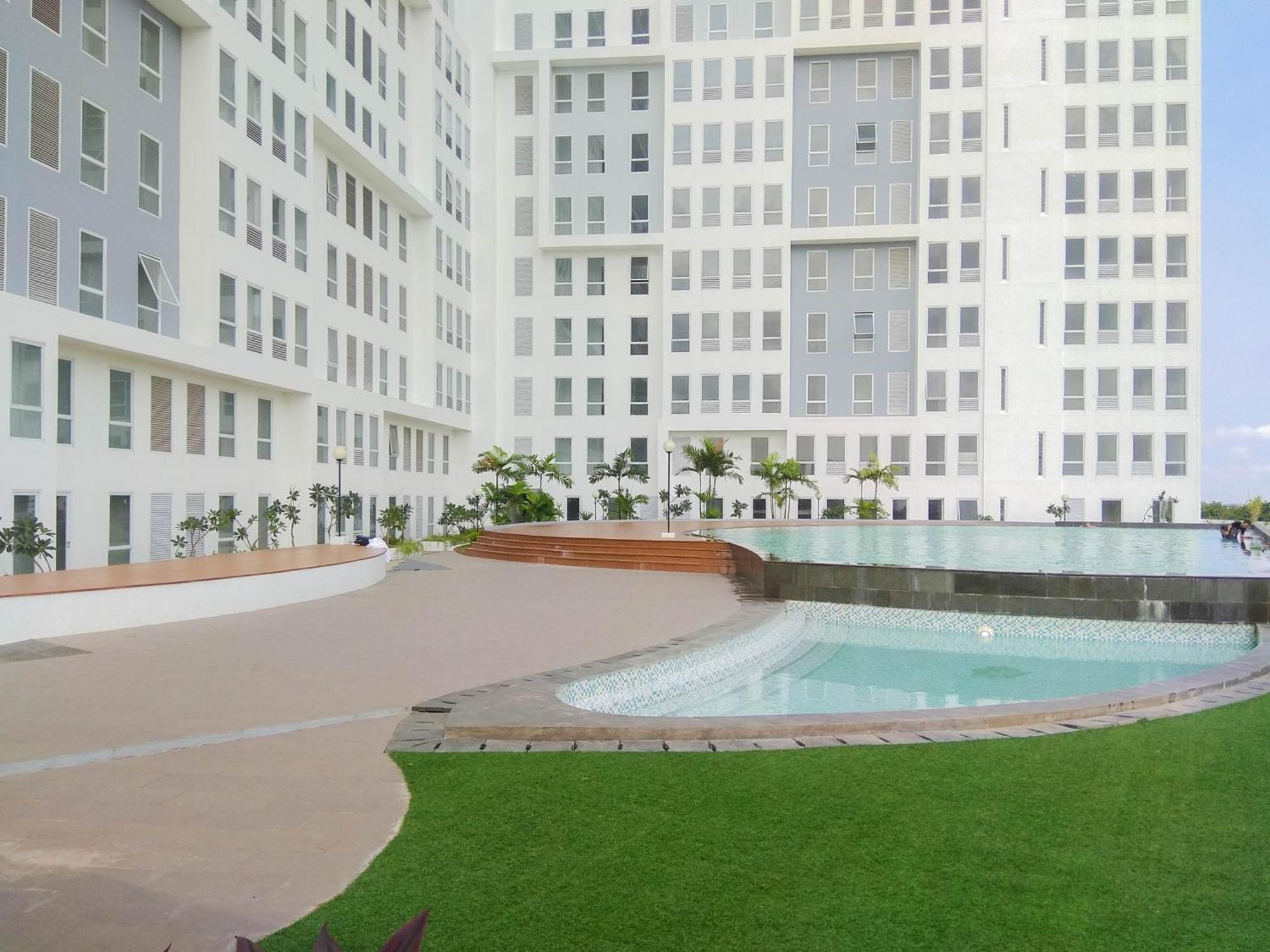 Cozy And Tranquil Patraland Urbano By Travelio * Bekasi